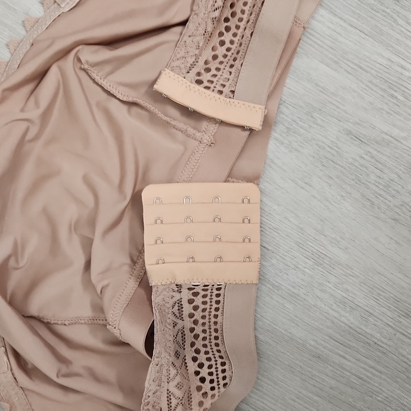 Women's Plus Size Bra - Picture 5 of 5